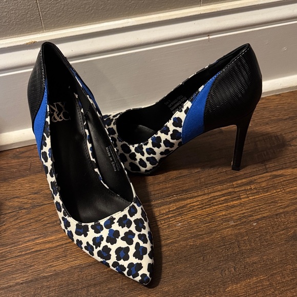 New York & Company Shoes - New York & Company Black and Blue Patterned Heels